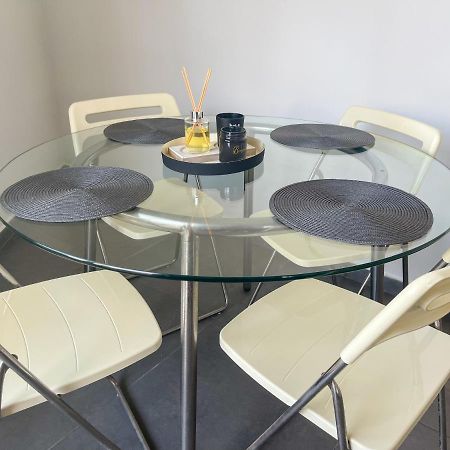 High Speed Holiday Apartment Larnaca Exteriör bild